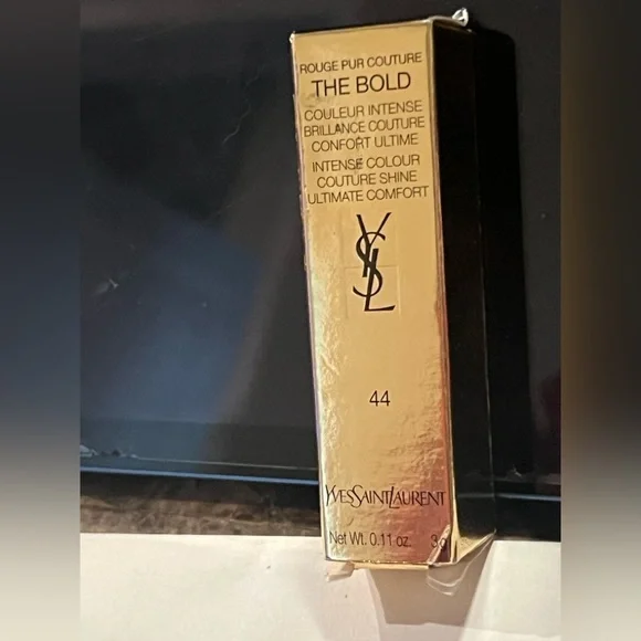 YSL Rouge Pur Couture “The Bold” Lipstick - Nude Lavalliere (Soft Rose Gold) - Picture 5 of 9